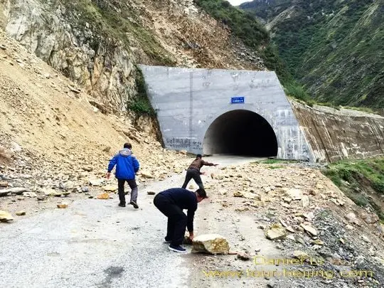 Zhulongba Mangkang Highway