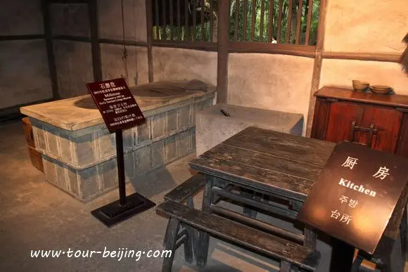 How to Visit Du Fu Thatched Cottage in Chengdu (Tips, Photos & Map)