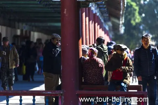 The Long Corridor is a window for a glimpse of the local people.