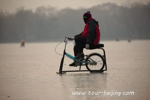 Skating at Summer Palace (Tips, Photos & Map)