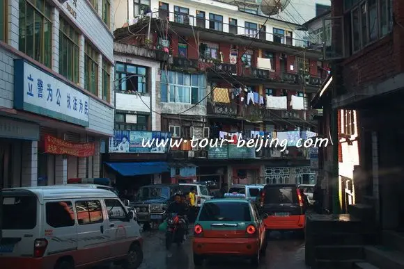 Zhangmu taxi, Zhangmu taxi fare, tips and phones