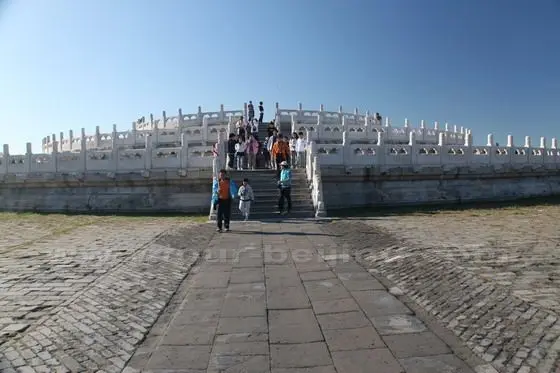 he Circular Mound Altar