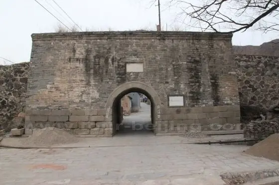 The West Gate to the dilapidated fort where there are still many villagers live