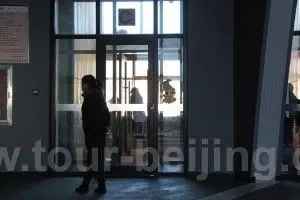 the enclosed transparent shooting carbin