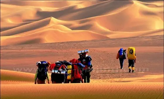 trekking in Taklamakan Desert