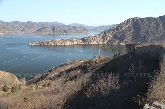 we clearly see the submerged pass city