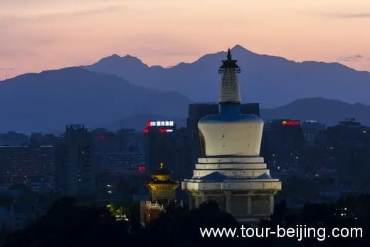 Viewing the west: The White Pagoda in Beihai Park