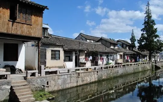 Xinchang Ancient Town