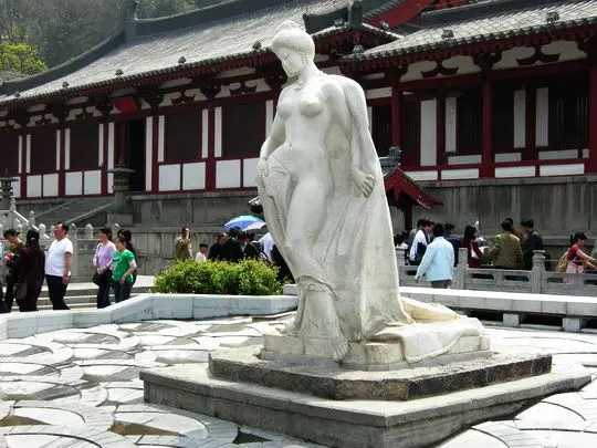 The Marble Statue of Lady Yang