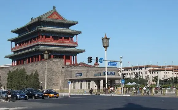 Zhengyang Gate