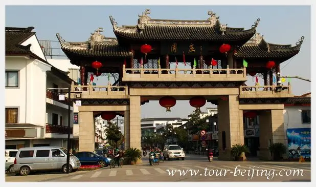 How to Visit Zhouzhuang Ancient Town (Tips, Photos & Map)